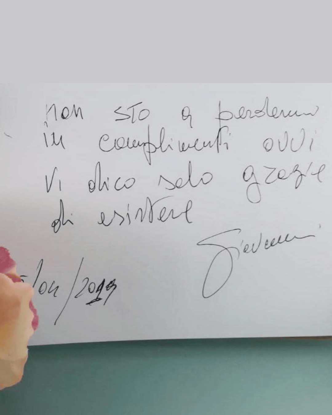 Non sto a perdermi in complimenti ovvi. Vi dico solo grazie di esistere!